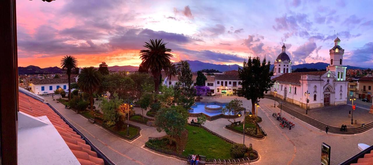 Hotel Azul De La Plaza Cuenca