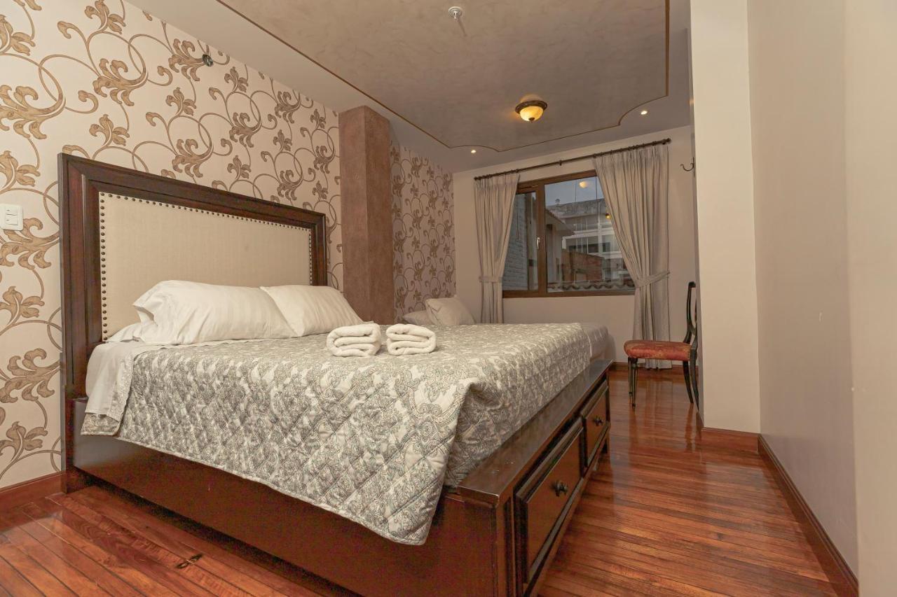 Hotel Azul De La Plaza Cuenca
