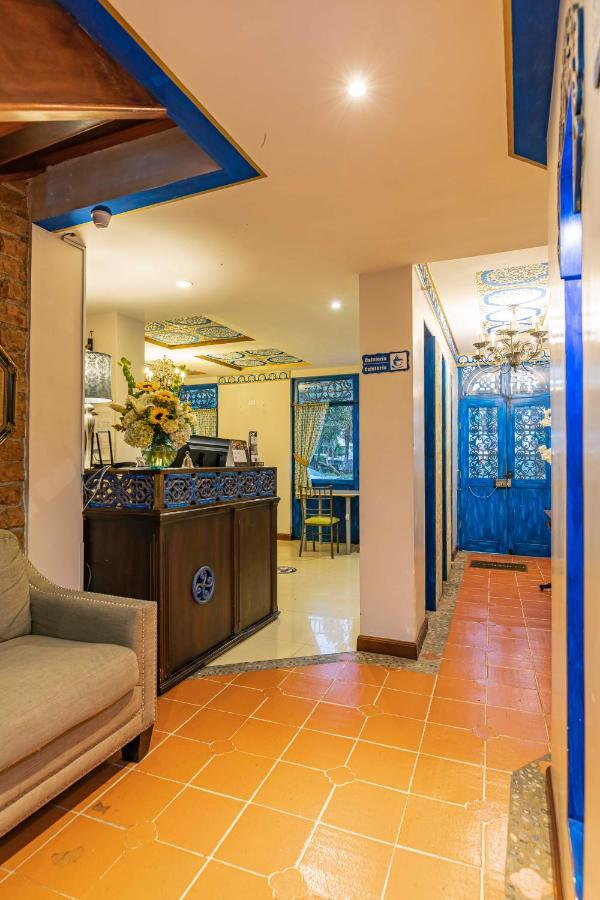 Hotel Azul De La Plaza